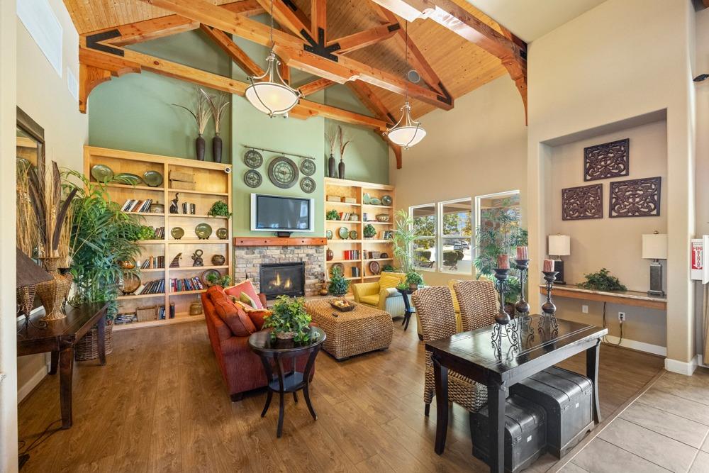 7522 Sun Castle Lane