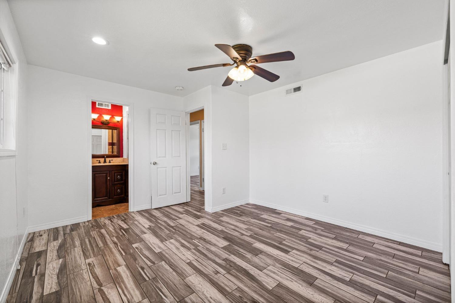 2142 Kirk Way