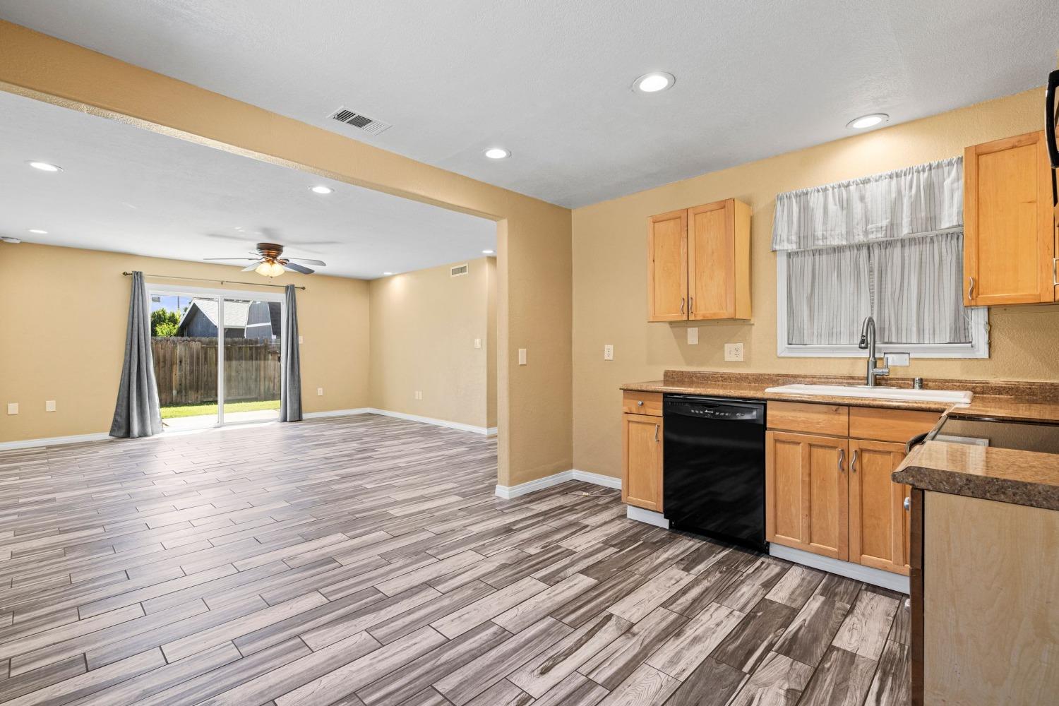 2142 Kirk Way