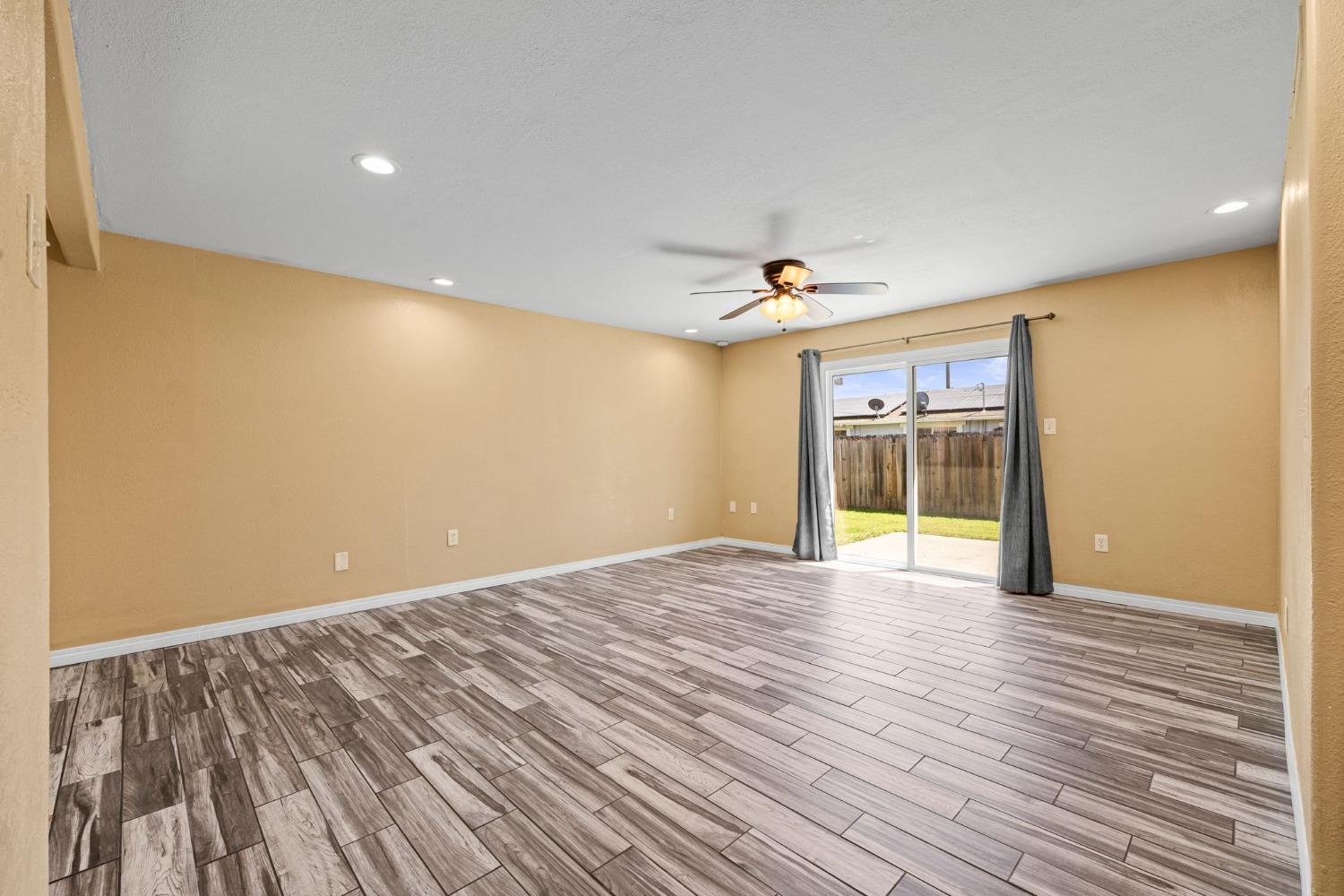2142 Kirk Way