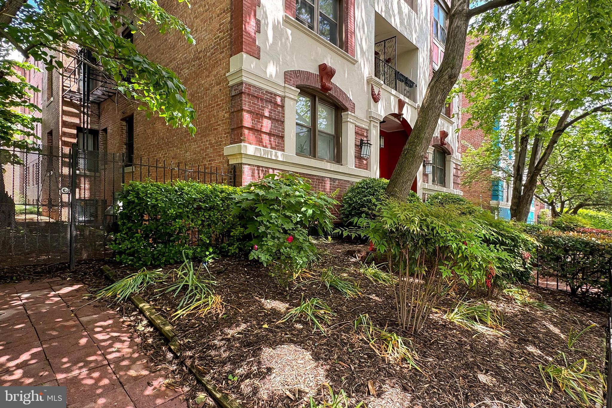 1495 NEWTON STREET NW 206