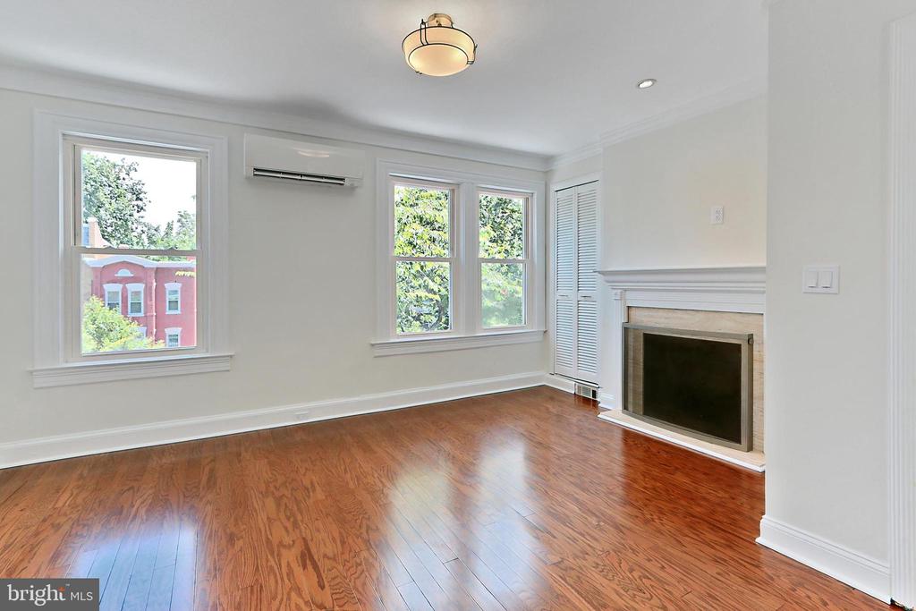 529 14TH STREET SE