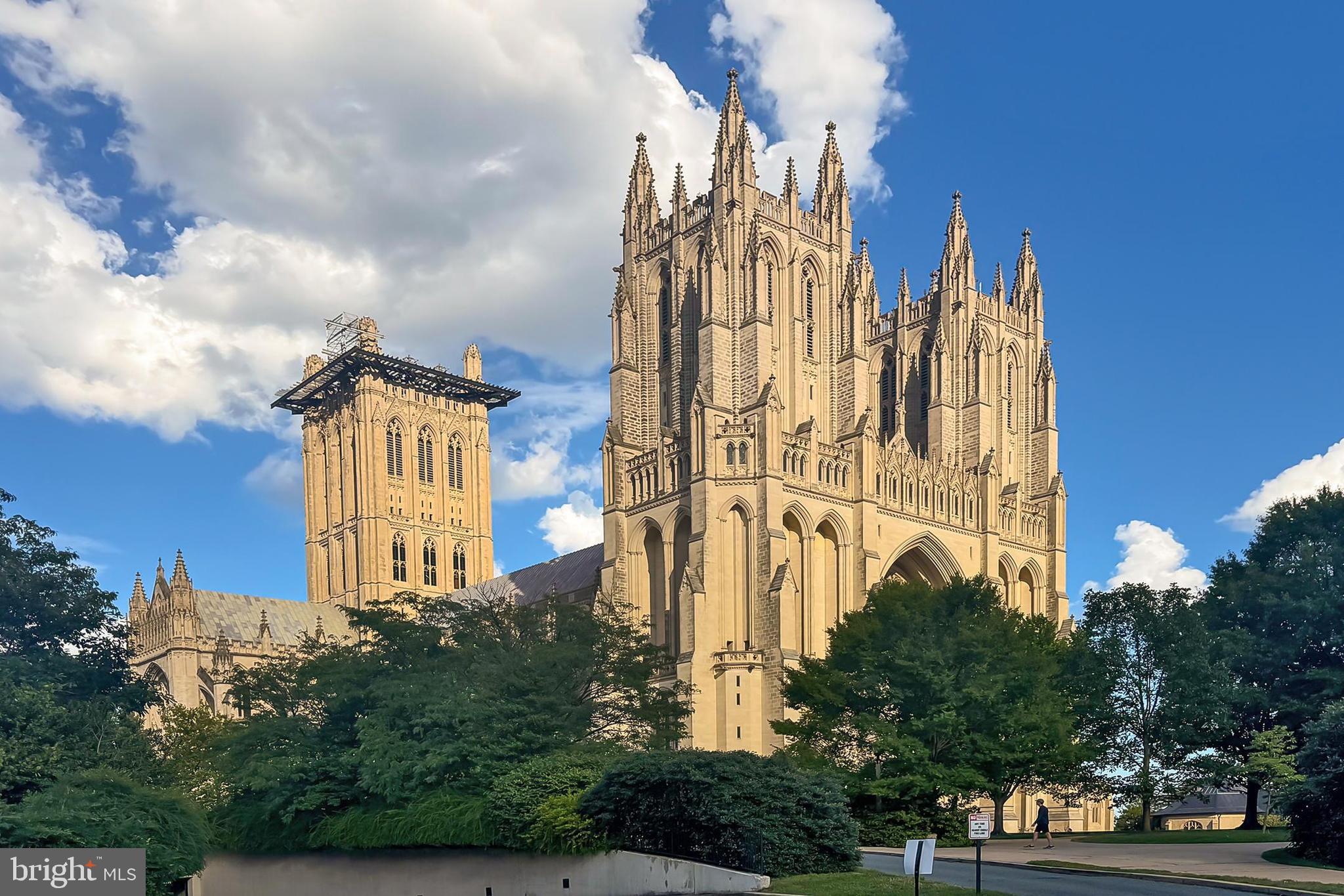 3600 CONNECTICUT AVENUE NW 105