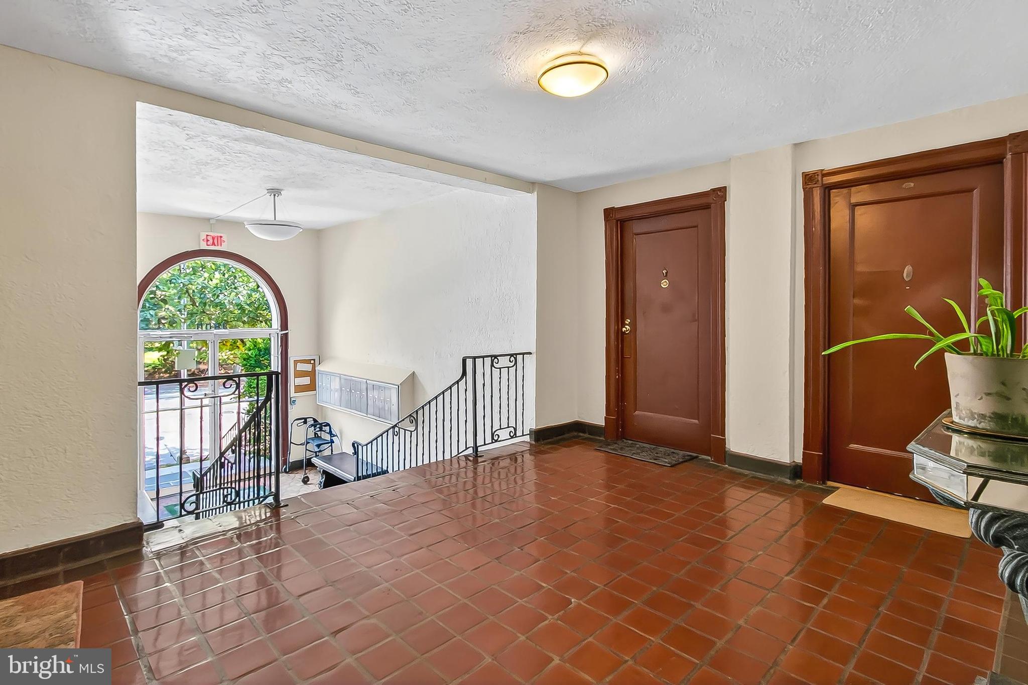 3600 CONNECTICUT AVENUE NW 105