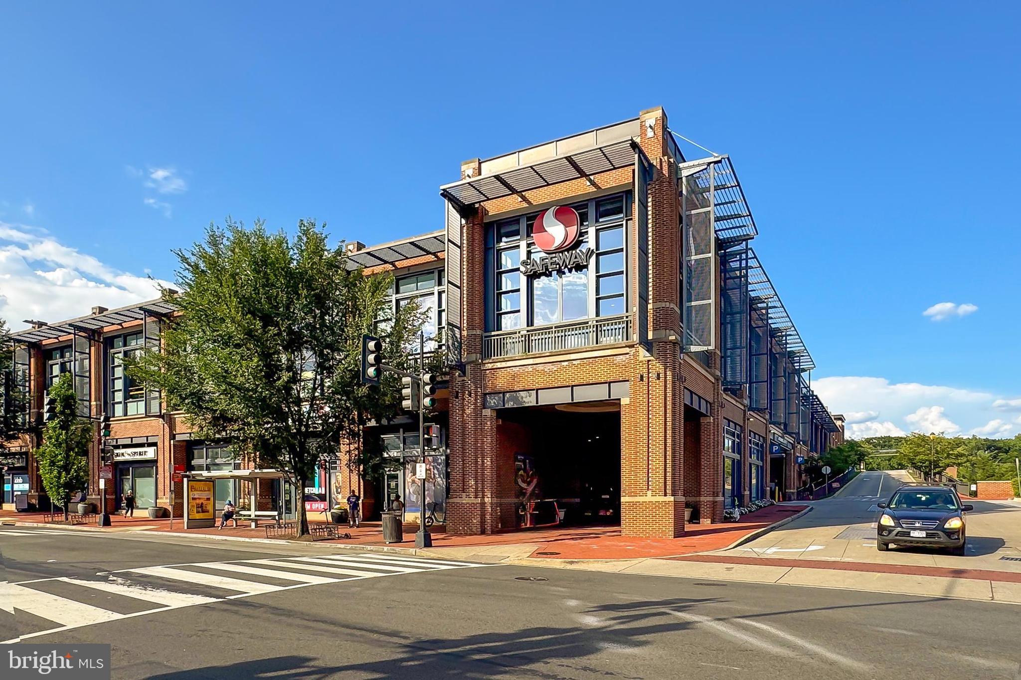 3600 CONNECTICUT AVENUE NW 105