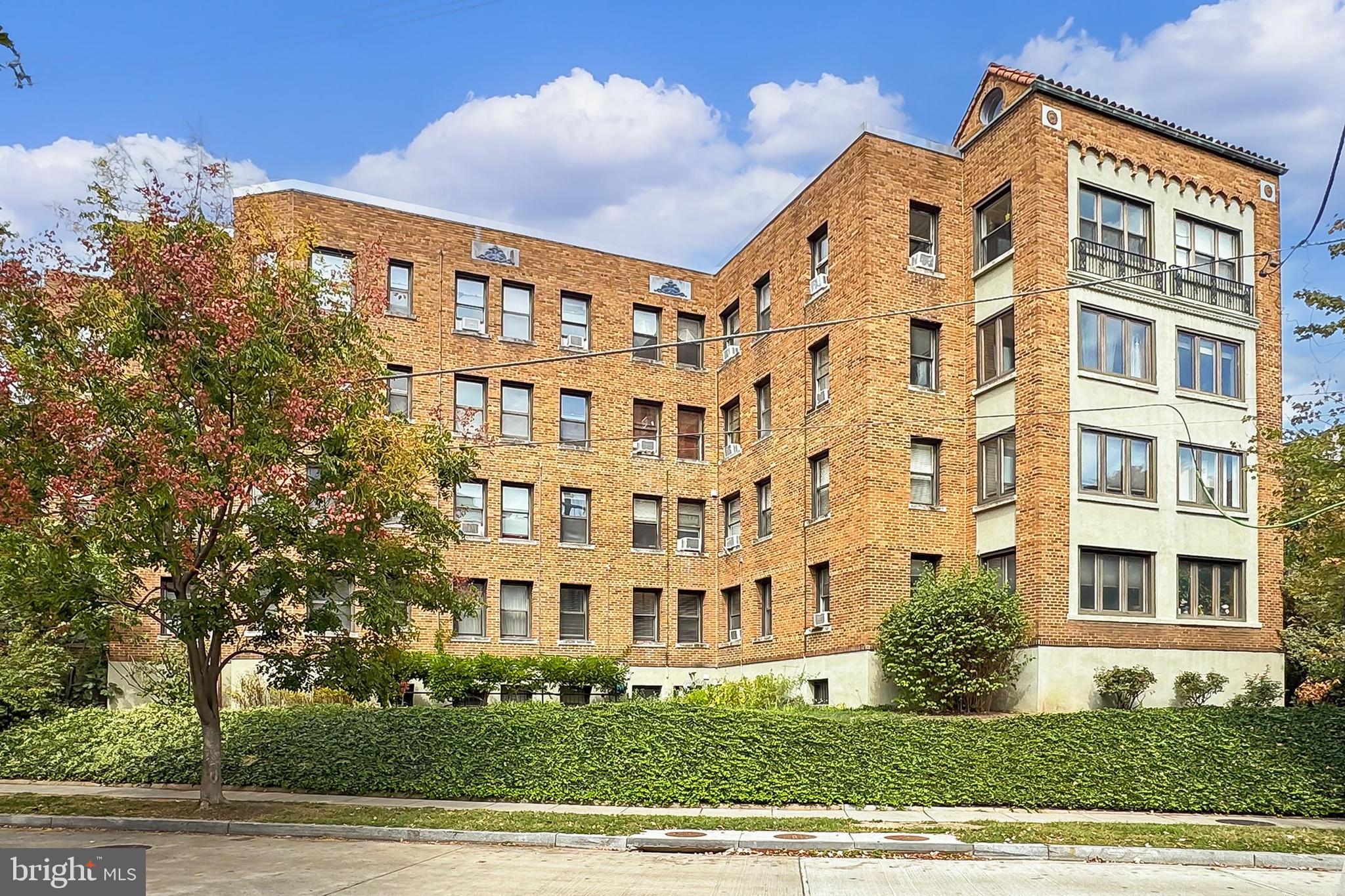 3600 CONNECTICUT AVENUE NW 105