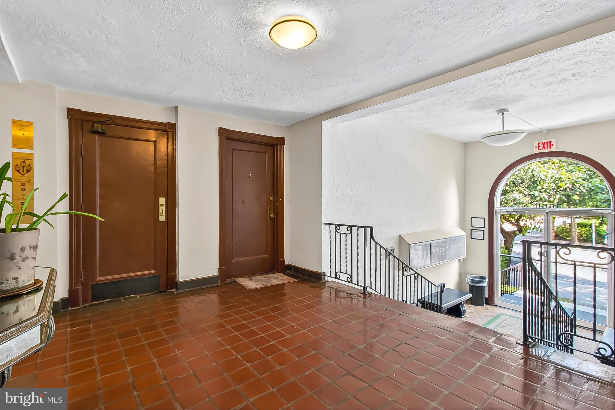 3600 CONNECTICUT AVENUE NW 105