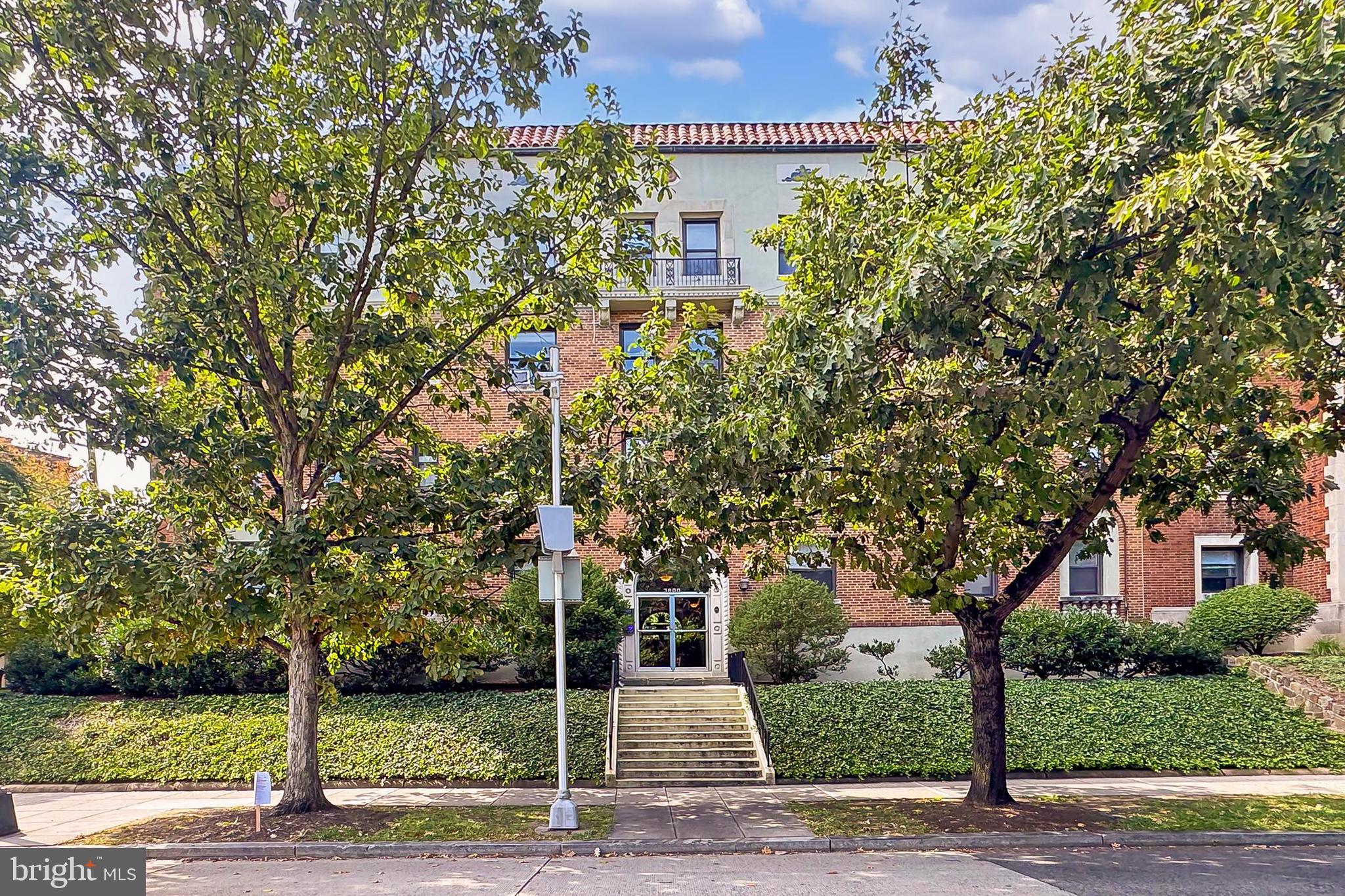 3600 CONNECTICUT AVENUE NW 105