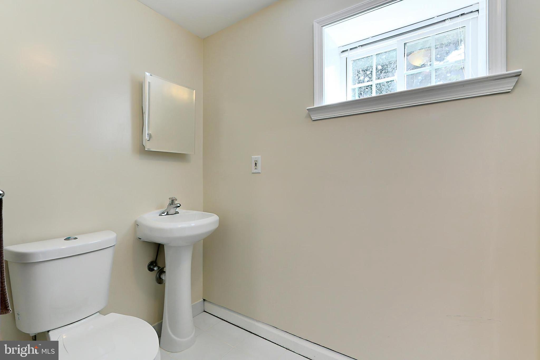 1705 S LINCOLN STREET