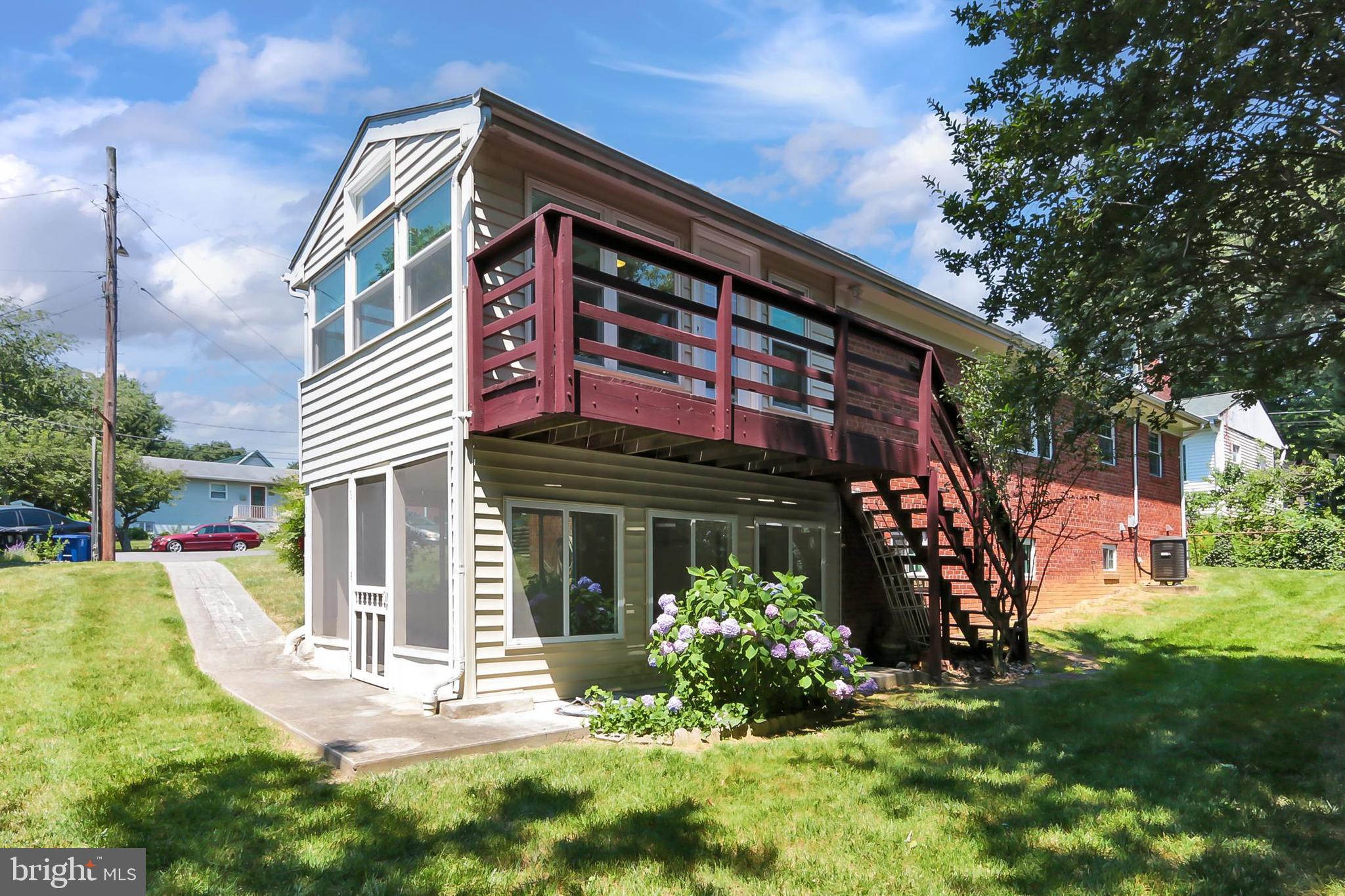 1705 S LINCOLN STREET