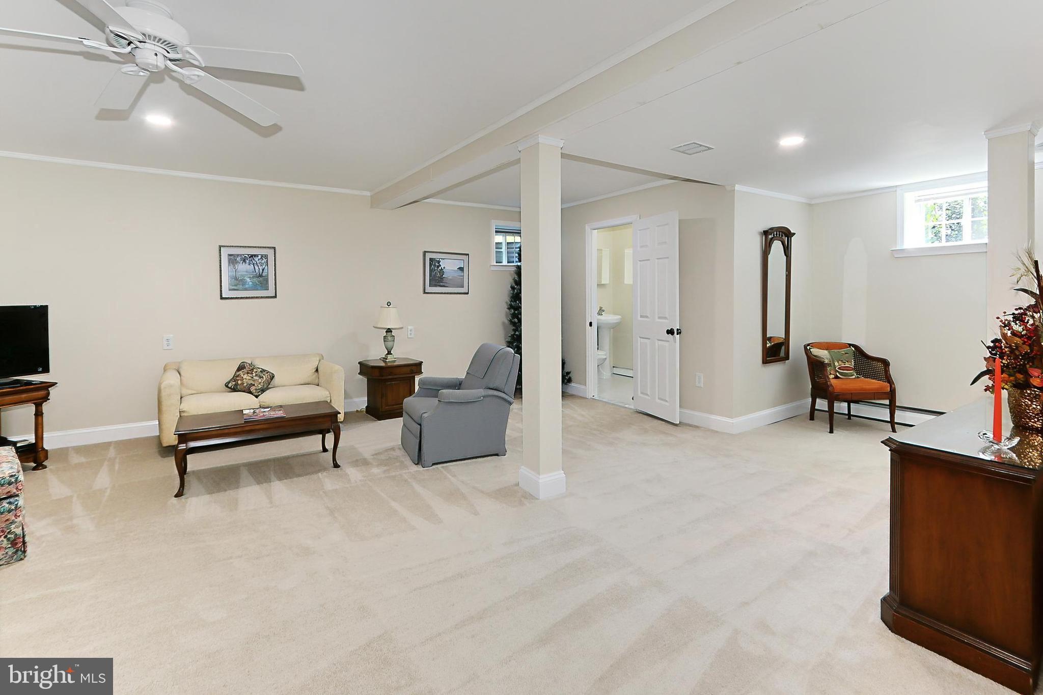 1705 S LINCOLN STREET