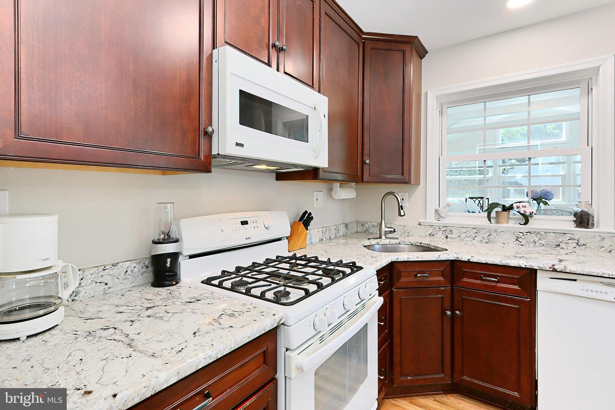 1705 S LINCOLN STREET