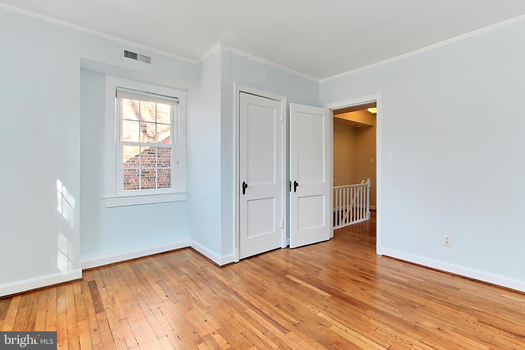 1401 S BARTON STREET 214