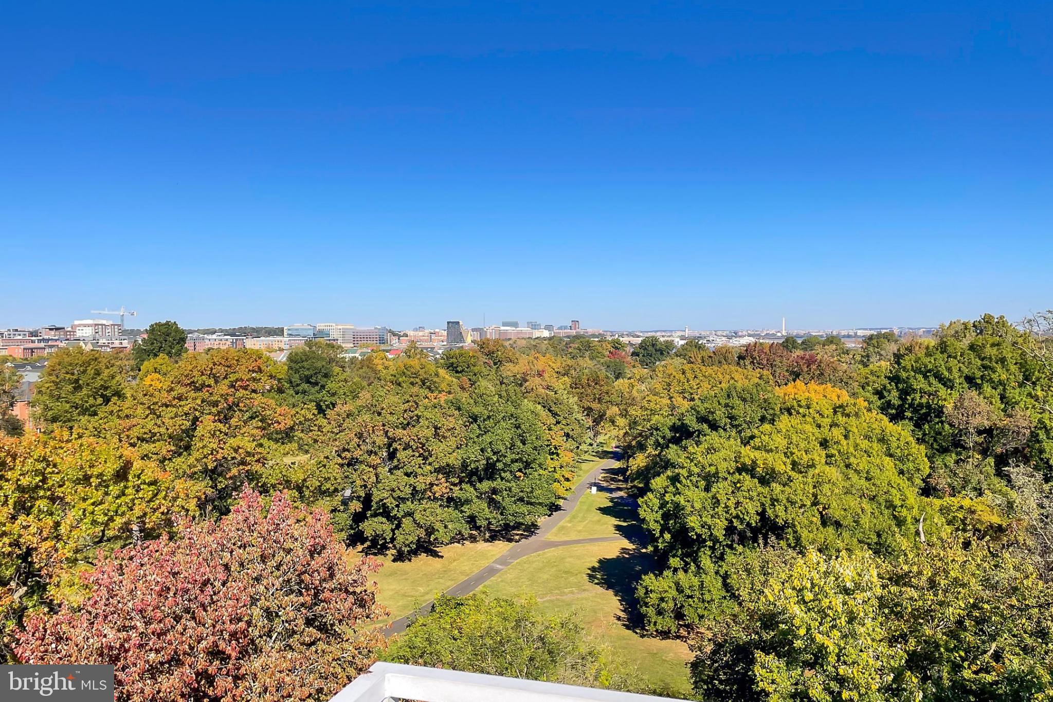 635 SLATERS LANE G-01