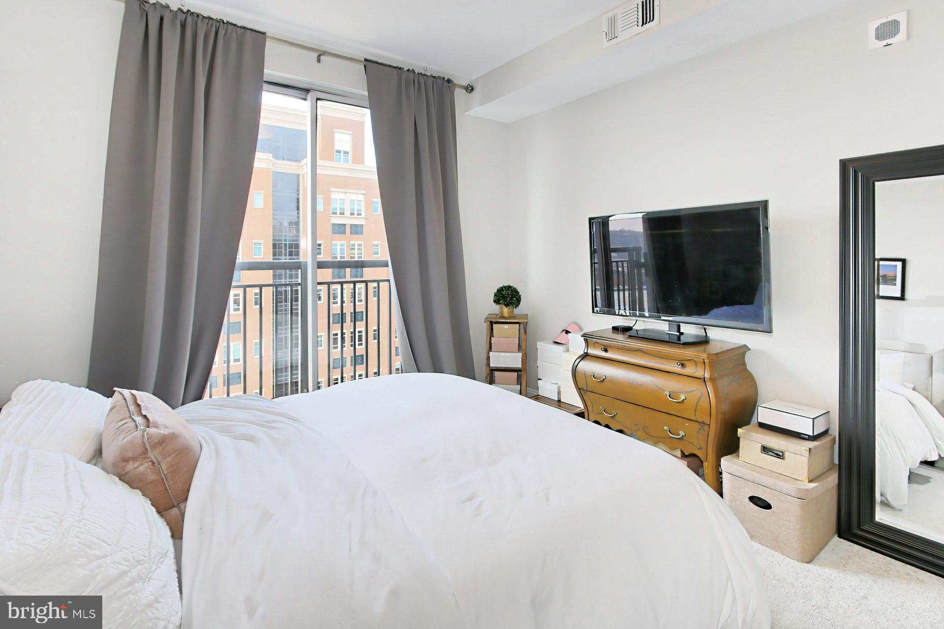 2050 JAMIESON AVENUE 1409