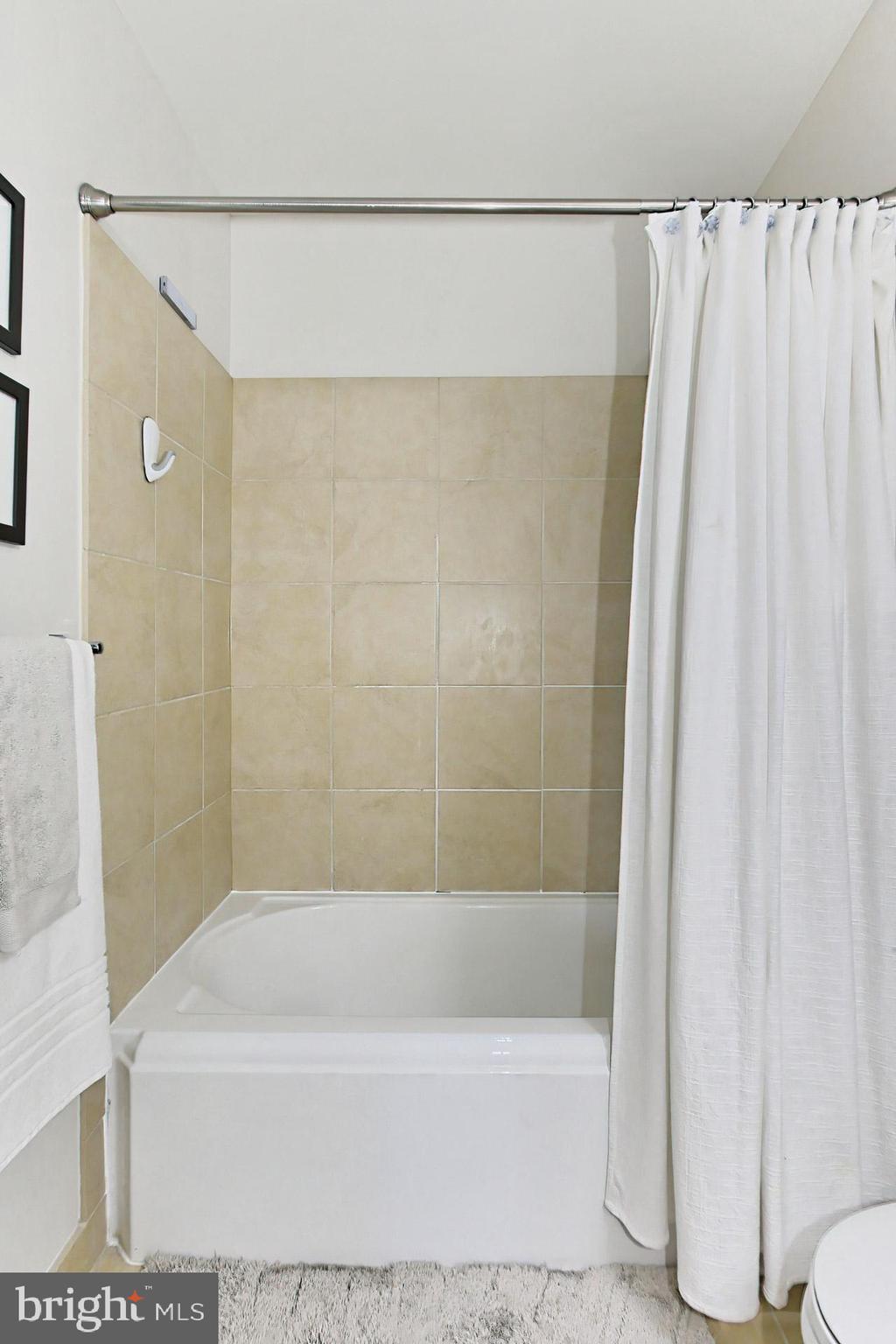 2050 JAMIESON AVENUE 1409