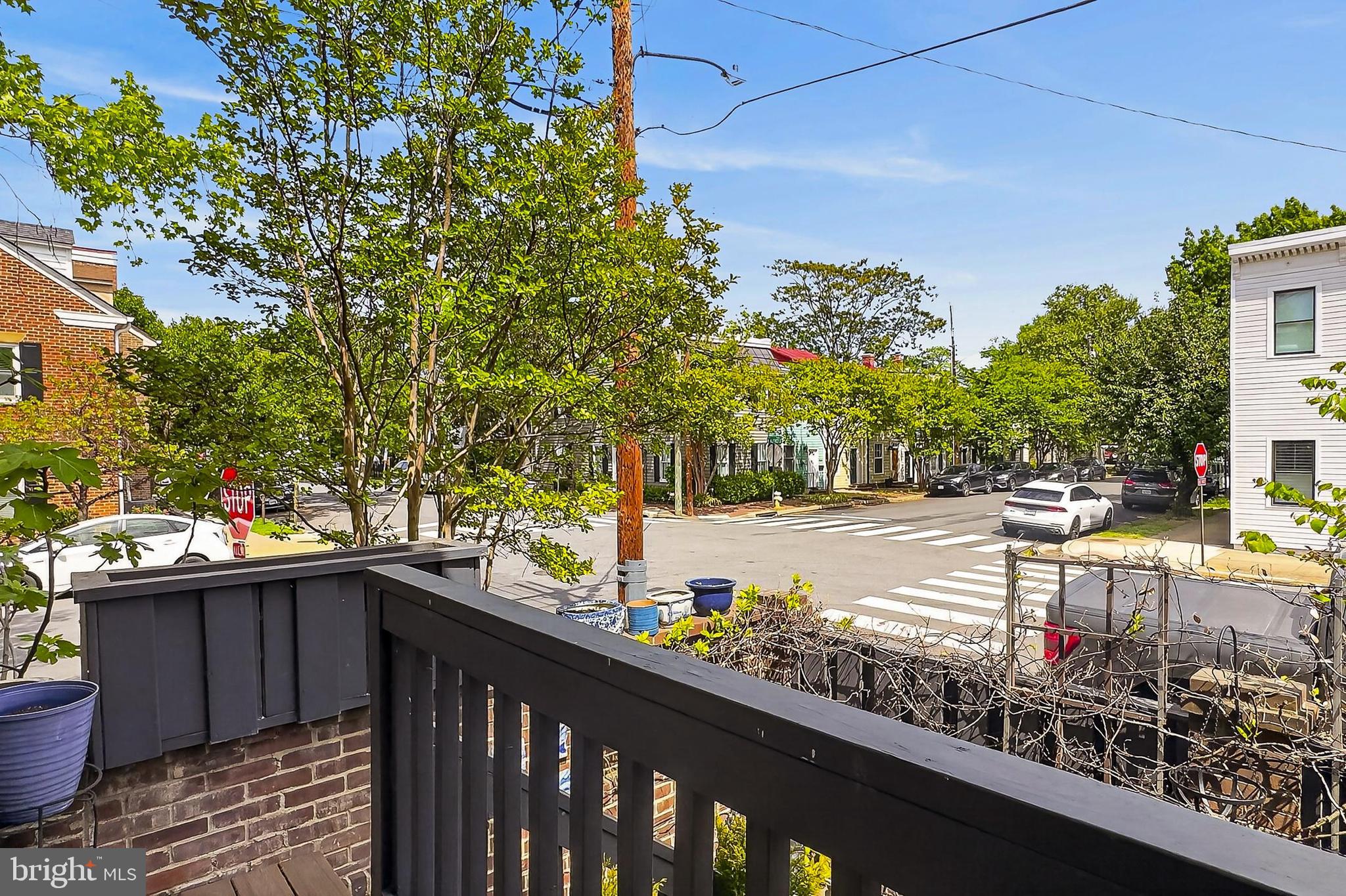 902 ORONOCO STREET