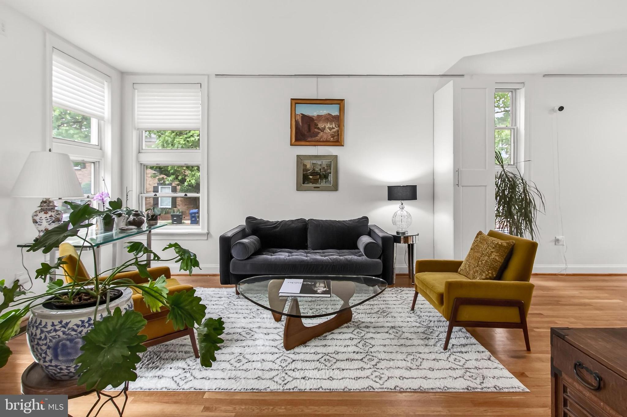902 ORONOCO STREET