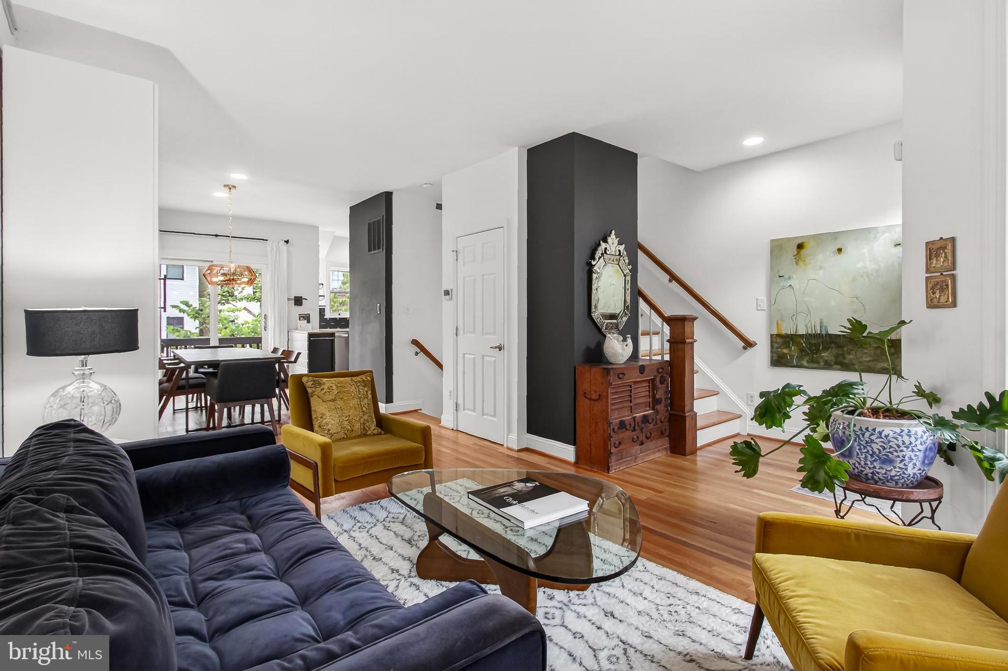 902 ORONOCO STREET