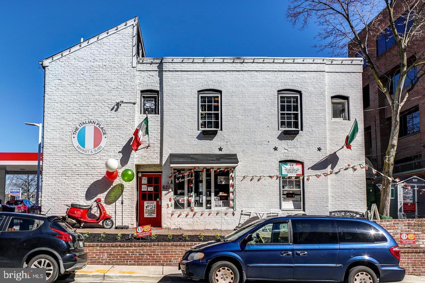 902 ORONOCO STREET