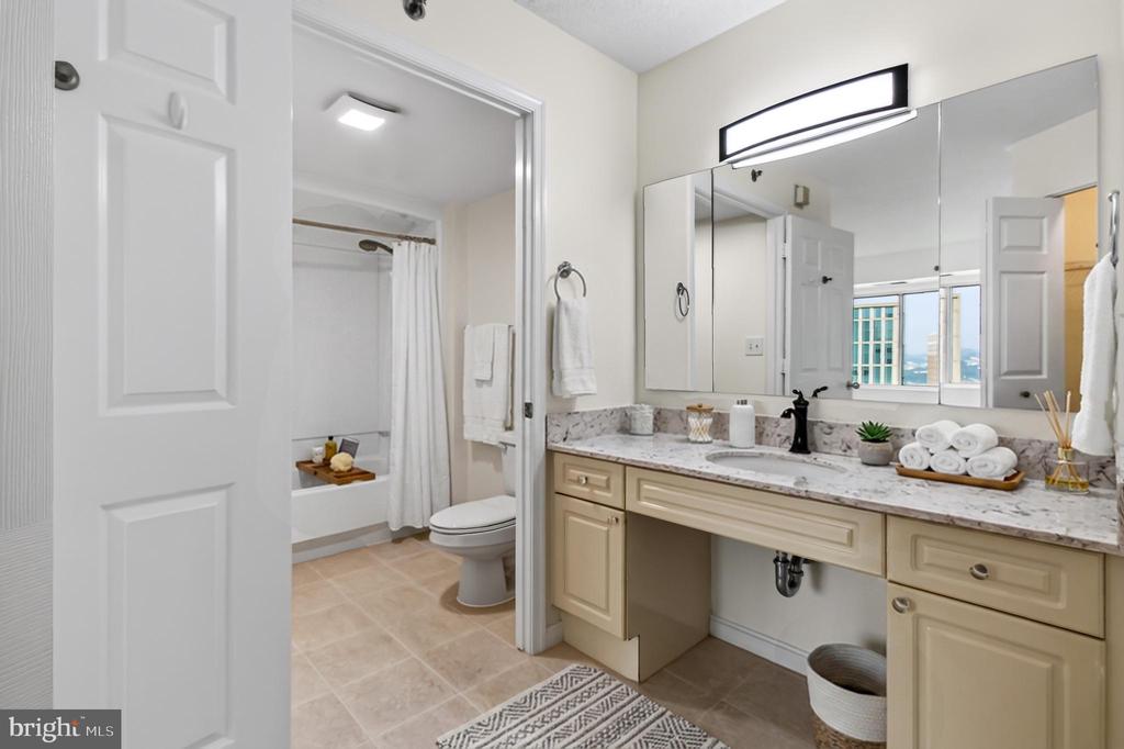 2181 JAMIESON AVENUE Unit: 1502
