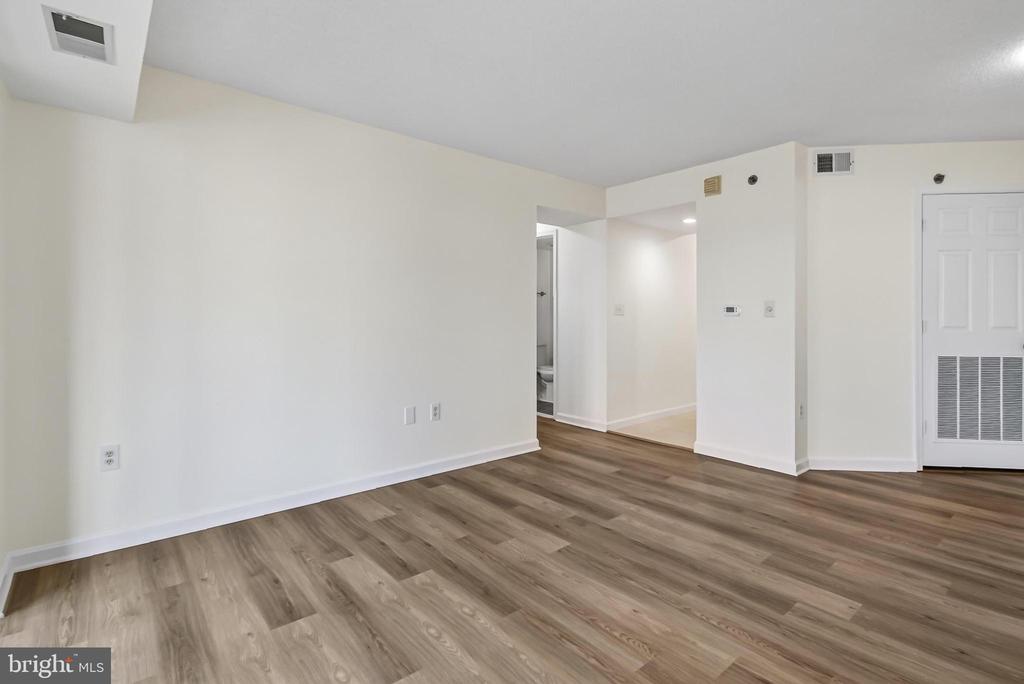 2181 JAMIESON AVENUE Unit: 1502