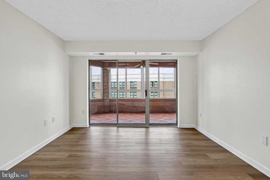 2181 JAMIESON AVENUE Unit: 1502