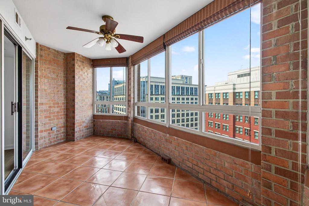 2181 JAMIESON AVENUE Unit: 1502