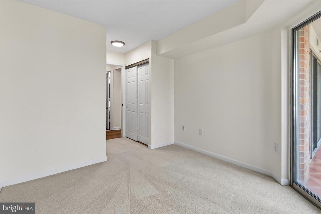 2181 JAMIESON AVENUE Unit: 1502