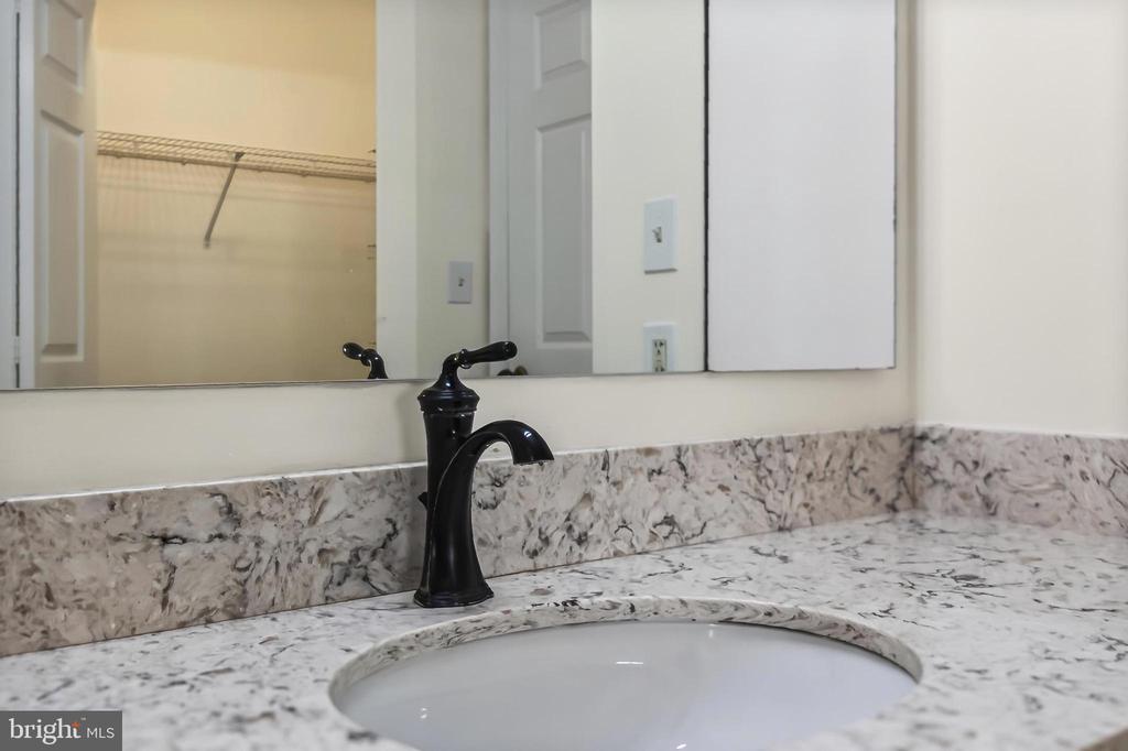 2181 JAMIESON AVENUE Unit: 1502