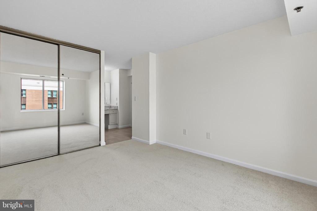 2181 JAMIESON AVENUE Unit: 1502