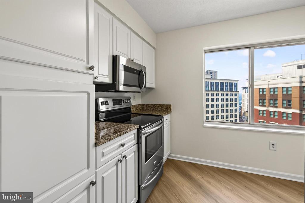 2181 JAMIESON AVENUE Unit: 1502