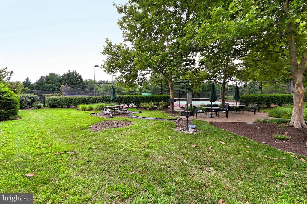 2151 JAMIESON AVENUE Unit: 1911