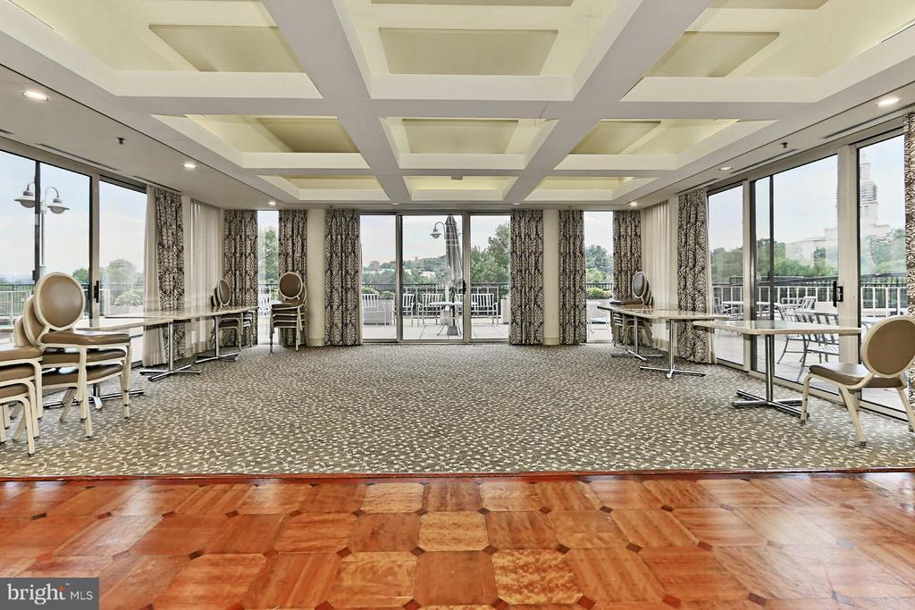 2151 JAMIESON AVENUE Unit: 1911