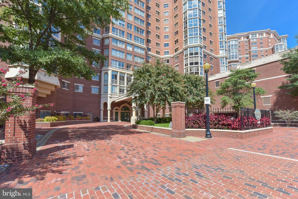 2151 JAMIESON AVENUE Unit: 1911
