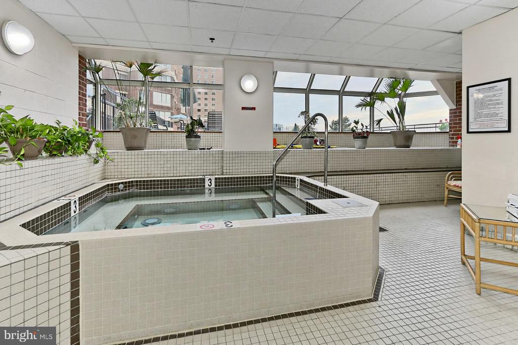 2151 JAMIESON AVENUE Unit: 1911