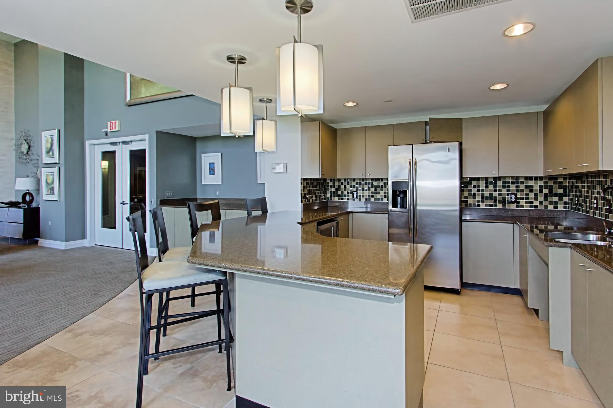 2451 MIDTOWN AVENUE 903
