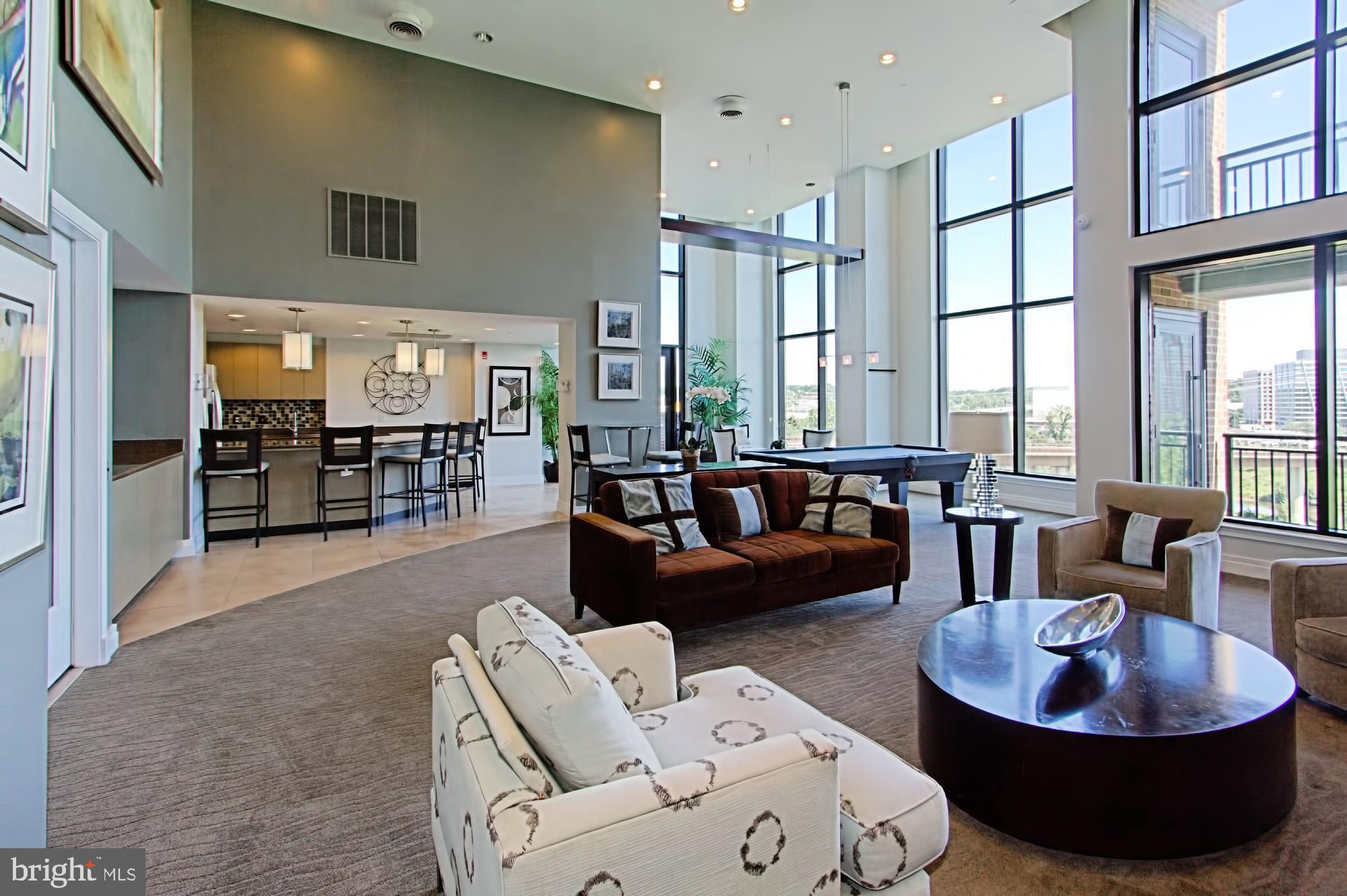 2451 MIDTOWN AVENUE 903