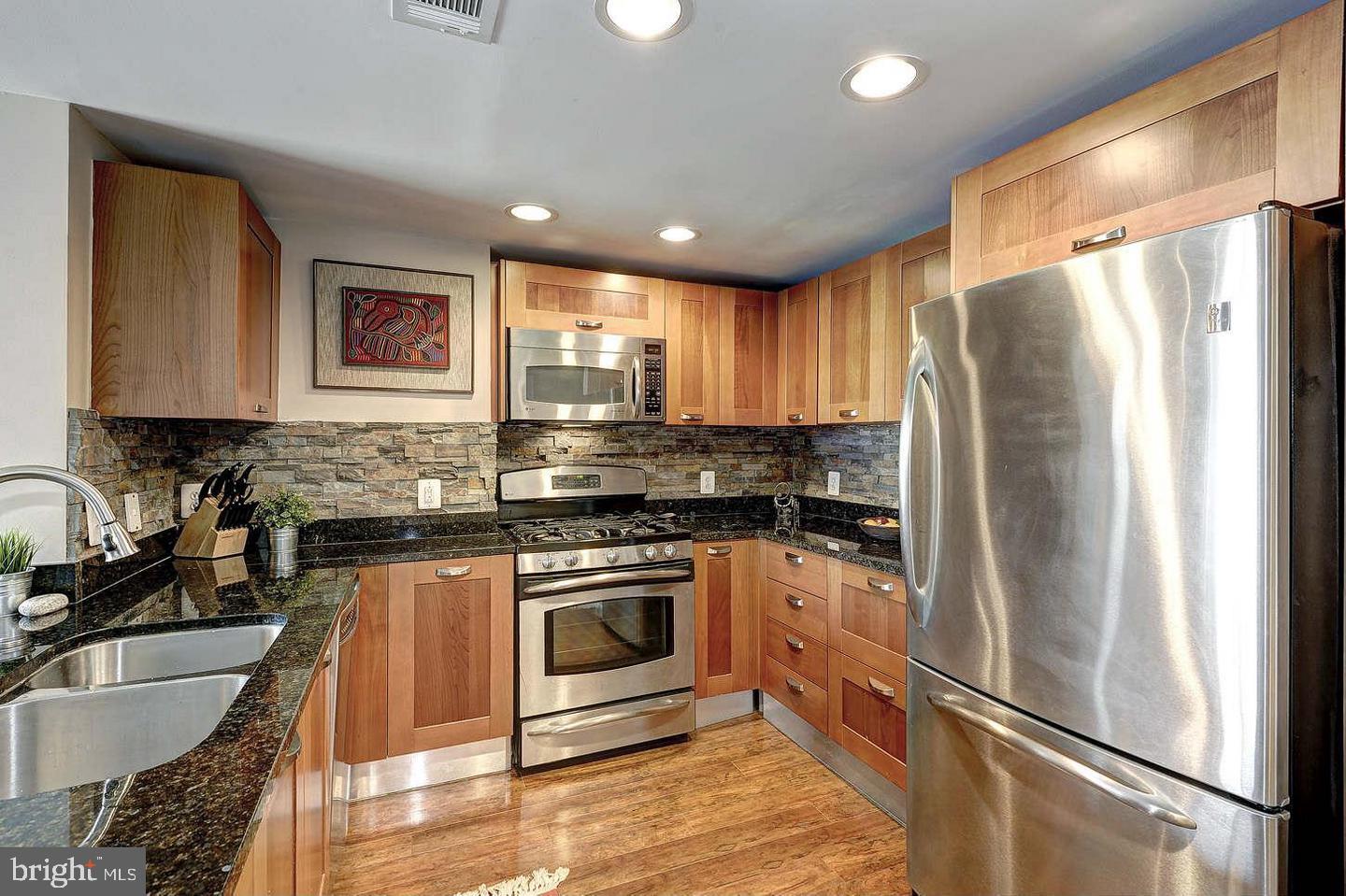 2451 MIDTOWN AVENUE 903