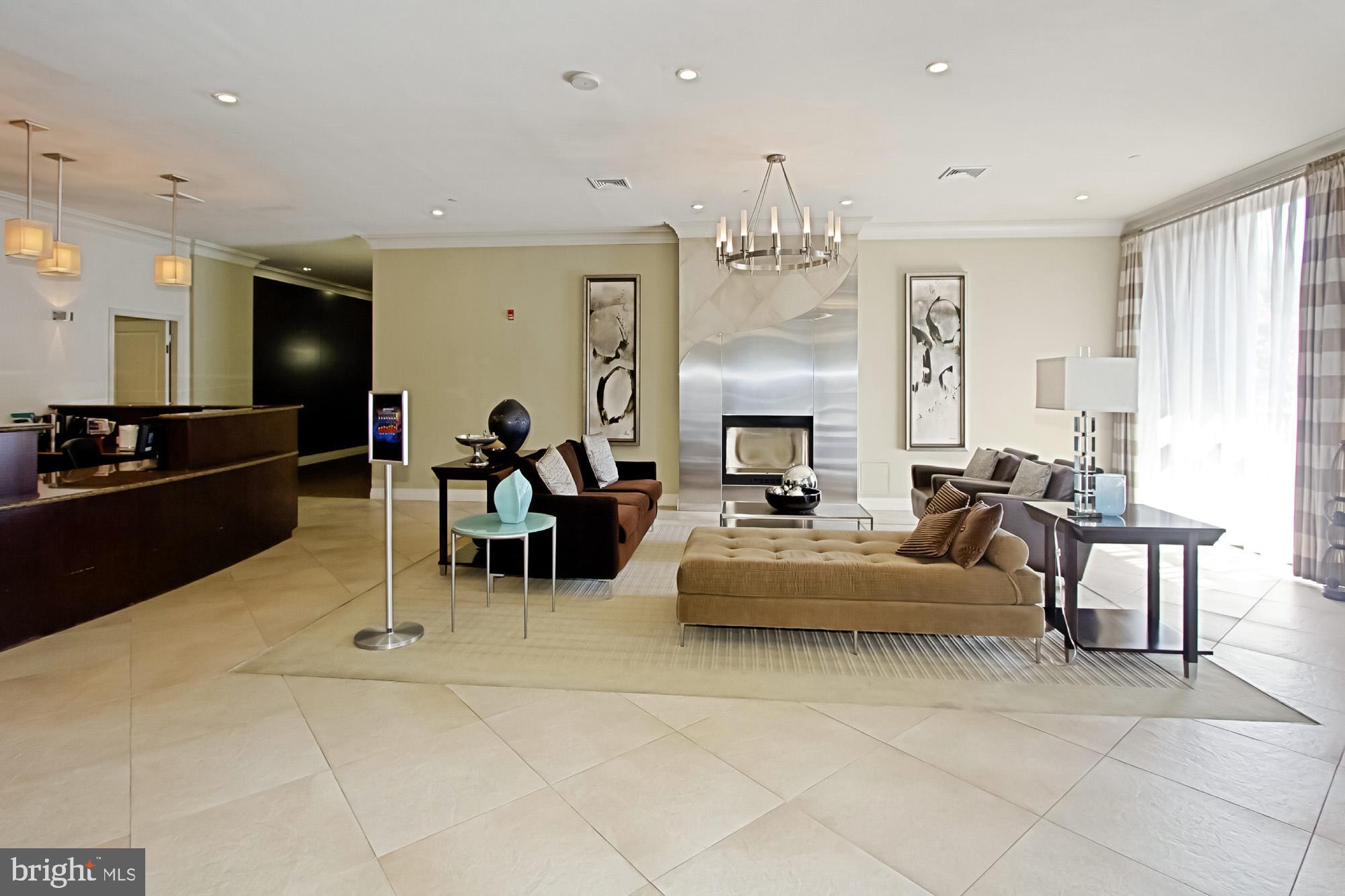 2451 MIDTOWN AVENUE 903