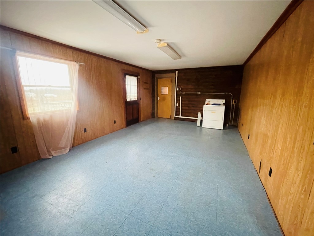 7099 Ross Road