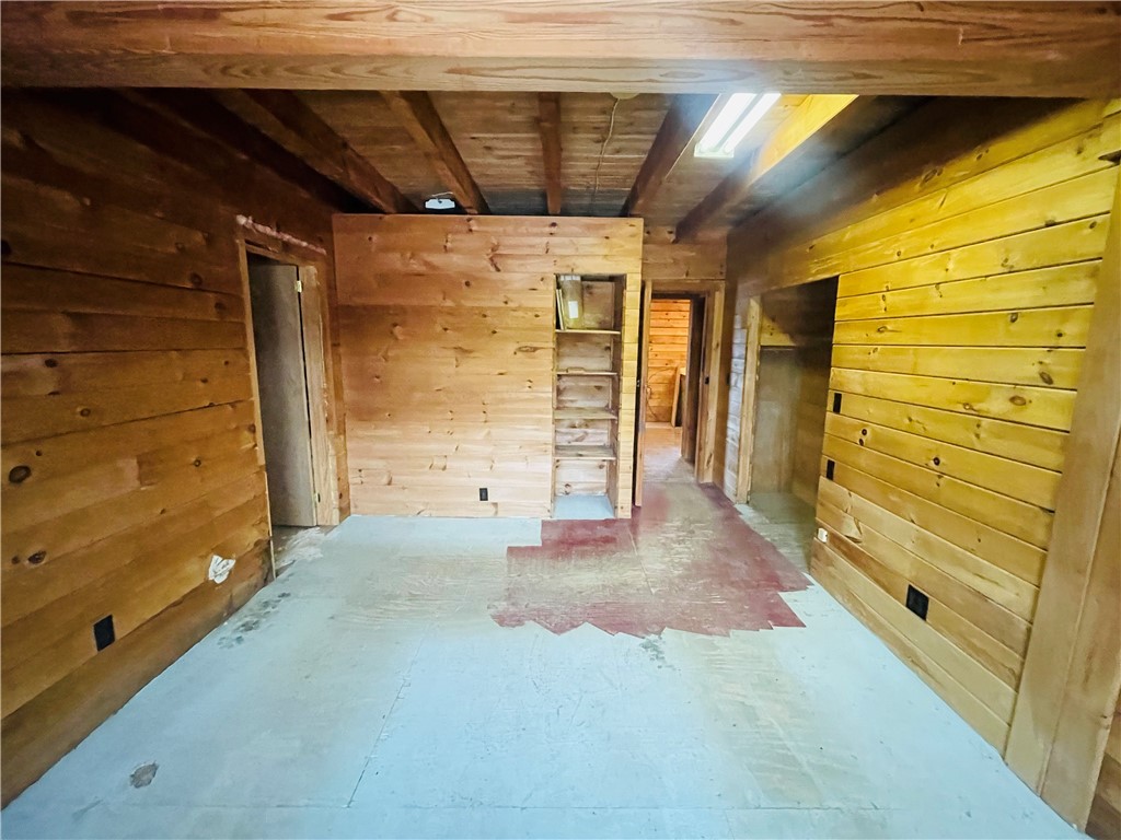 7099 Ross Road
