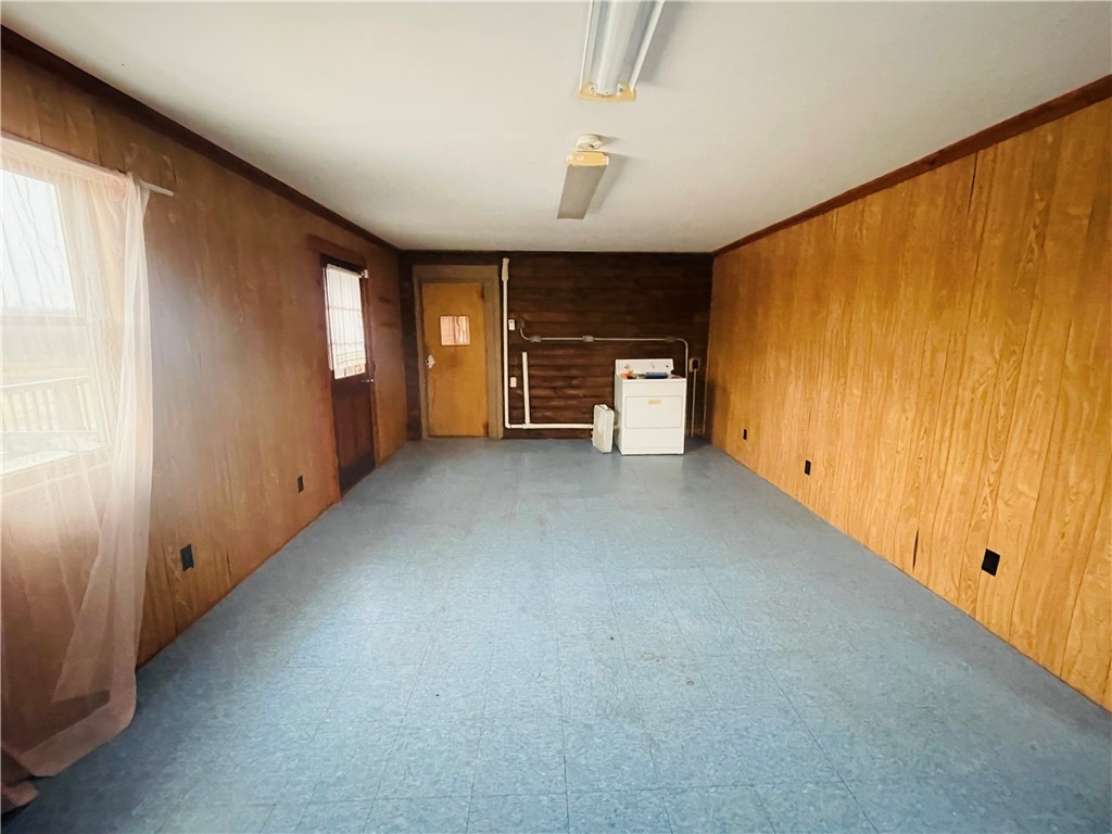 7099 Ross Road