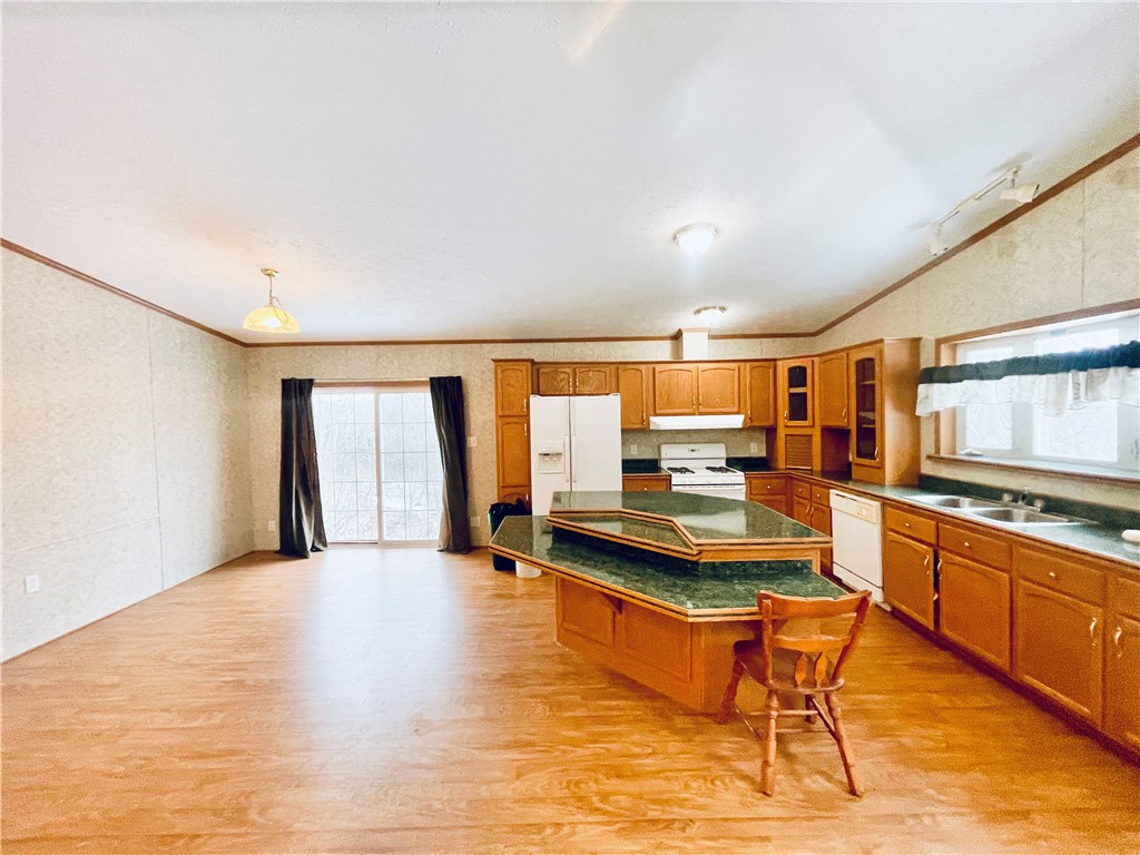 9248 County Road 15b