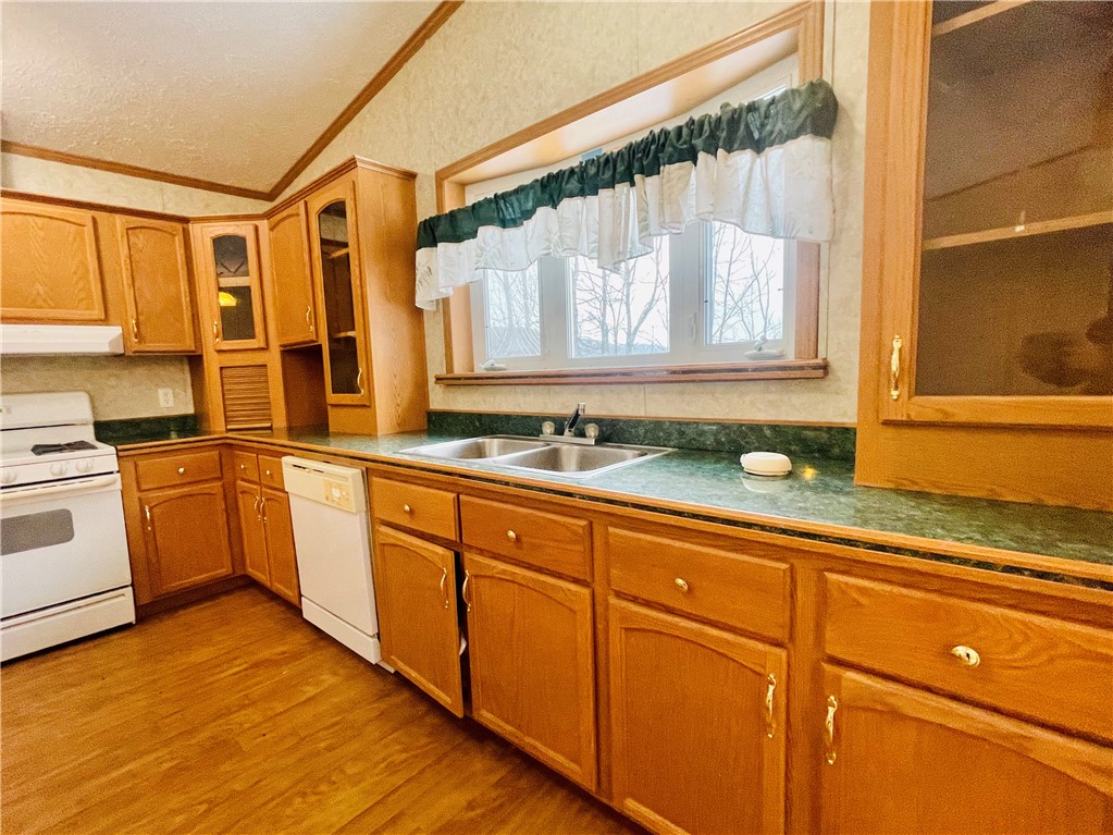 9248 County Road 15b