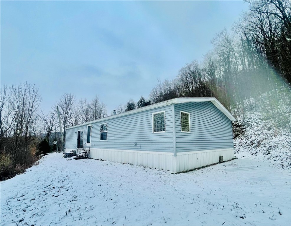 9248 County Road 15b