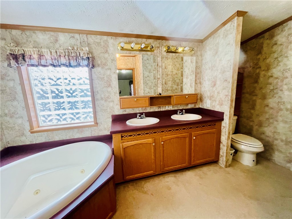 9248 County Road 15b