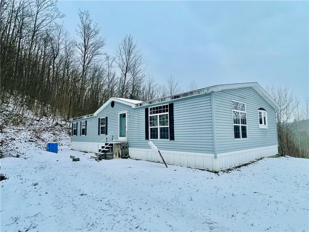 9248 County Road 15b