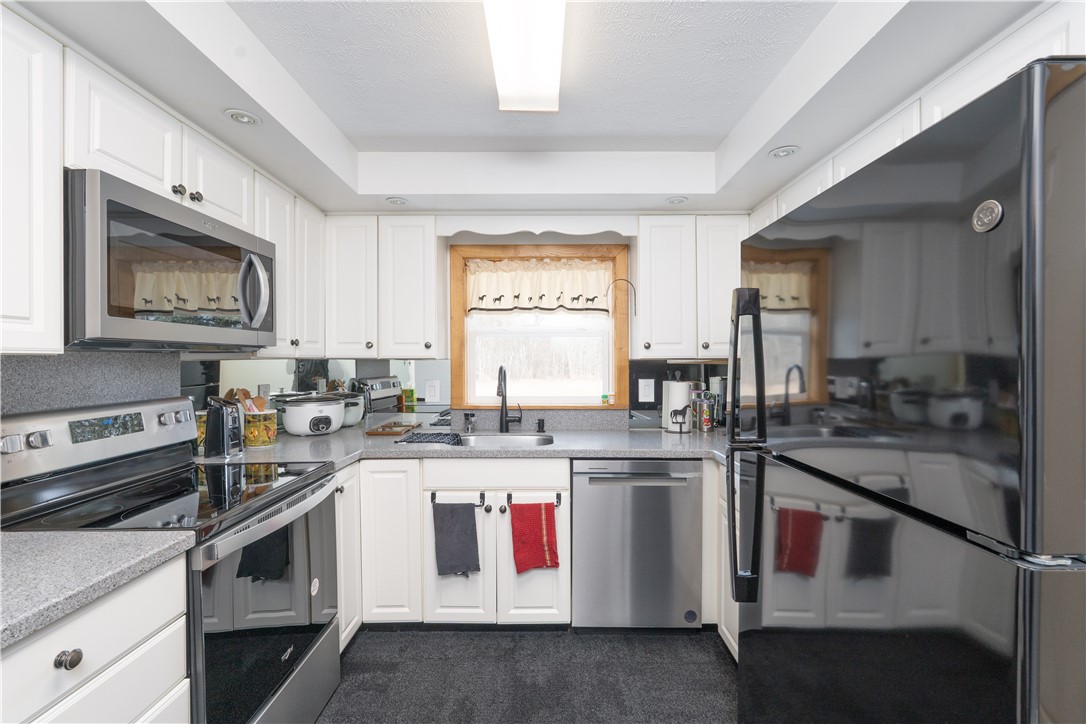 1283 Thompson Road