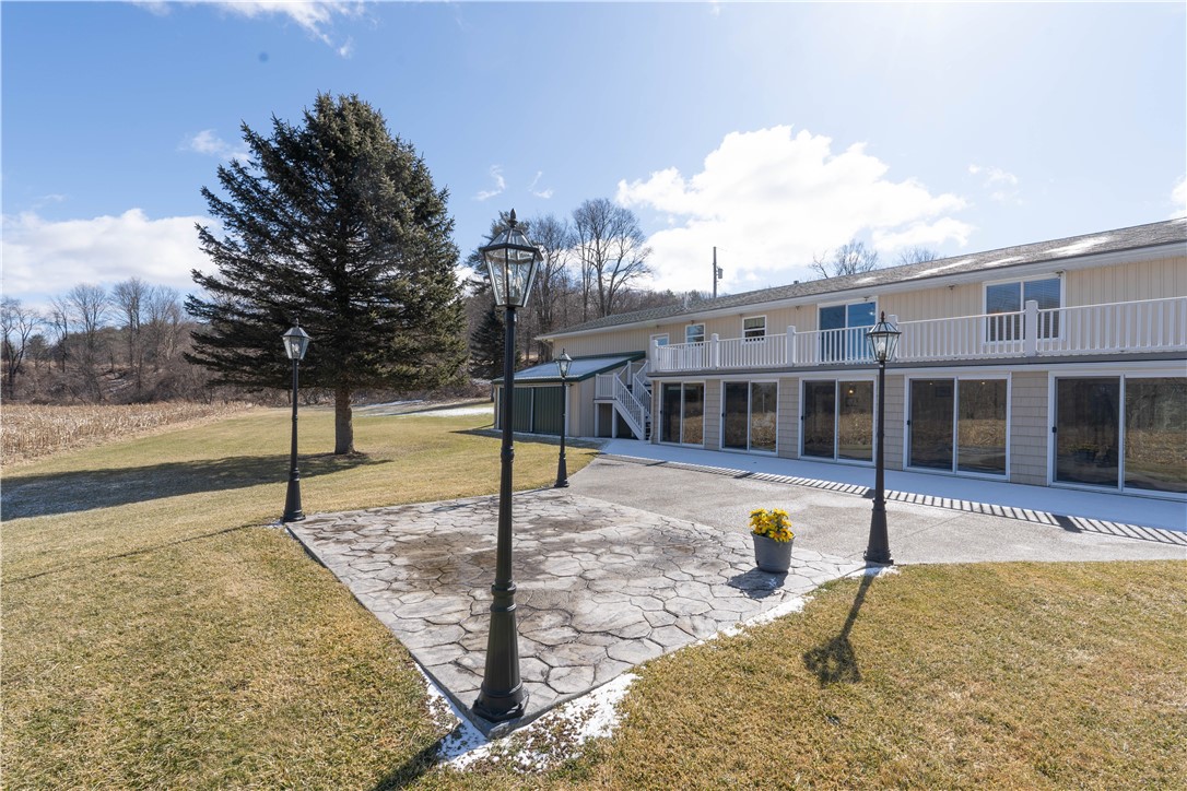 1283 Thompson Road